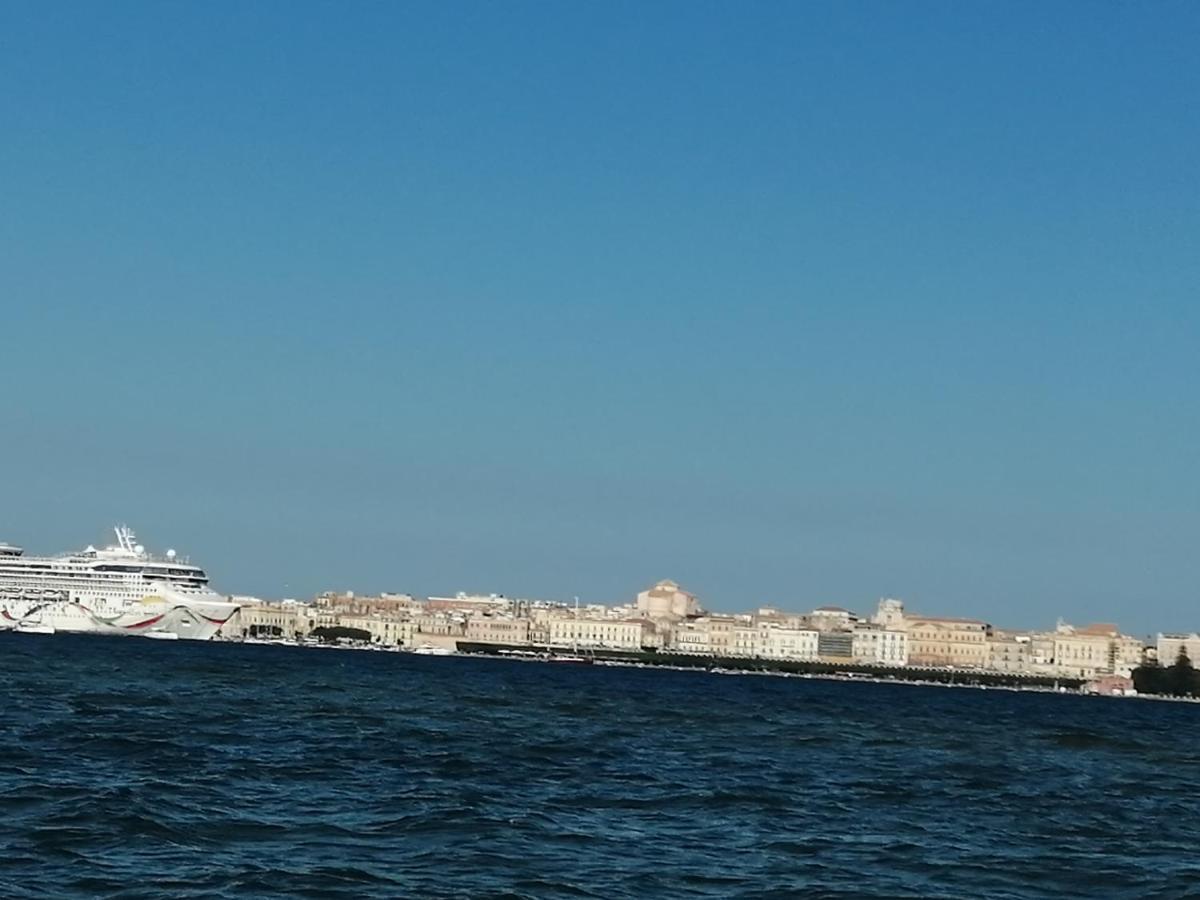 Pollon Room Ortigia Syracuse Buitenkant foto