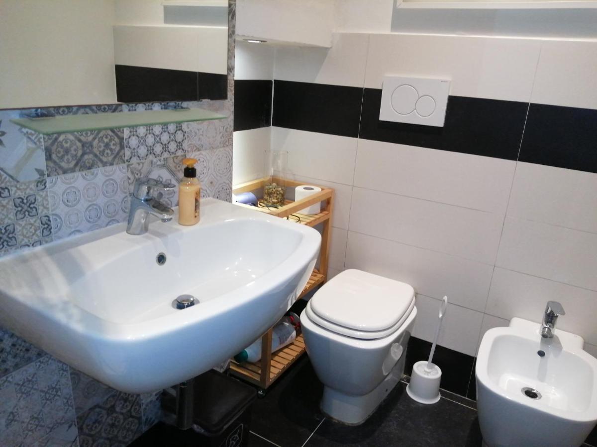 Pollon Room Ortigia Syracuse Buitenkant foto