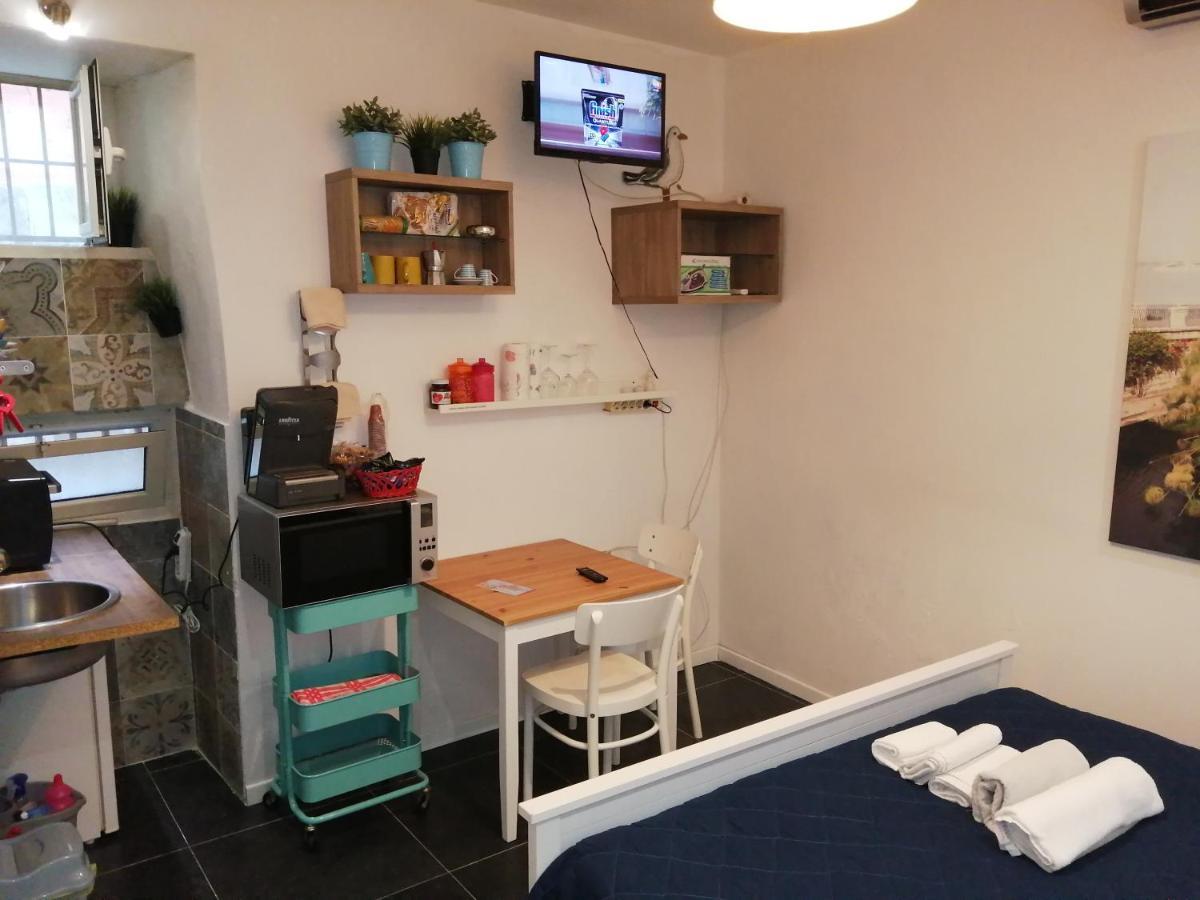 Pollon Room Ortigia Syracuse Buitenkant foto